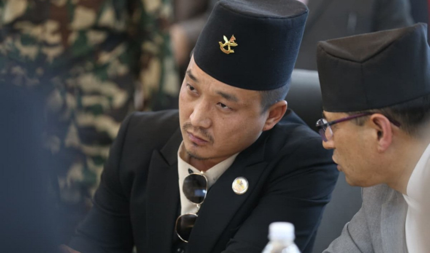 गृहमन्त्री गुरुङले दिए राजीनामा 