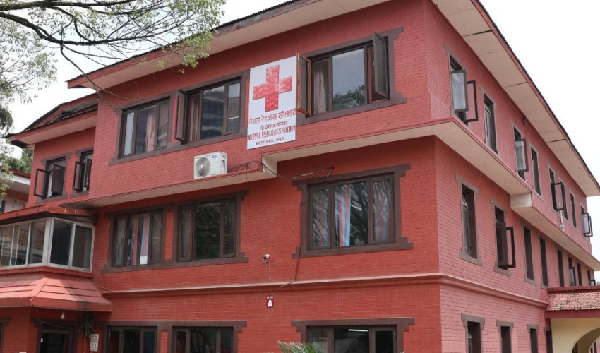 राजनीतिक दलमा आबद्ध भए रेडक्रस छोड्न आग्रह