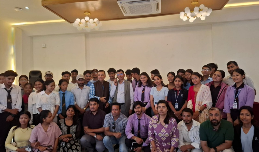  सुदूरपश्चिममा बालविवाह अन्त्यका लागि बालबालिका र युवासँग सुझाव संकलन