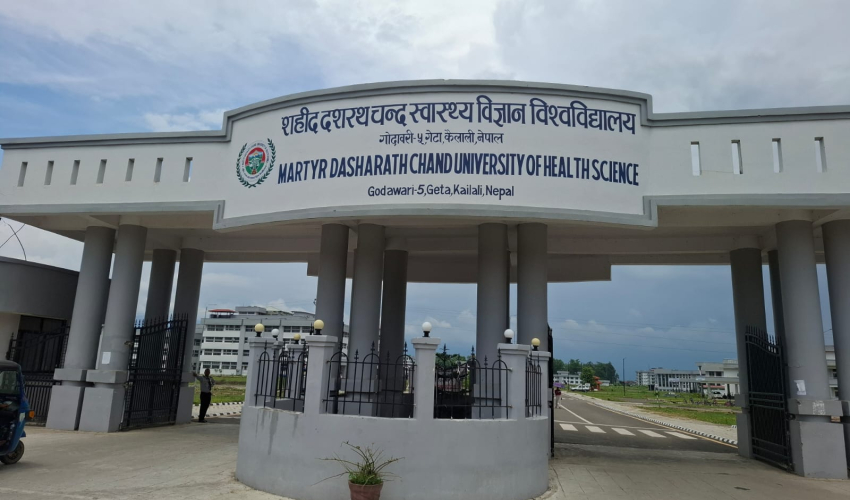 सावधान! गेटामा विश्वविद्यालय बिथोल्ने खेल हुँदैछ