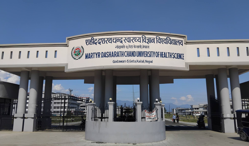 तस्विरः प्रेम विष्ट