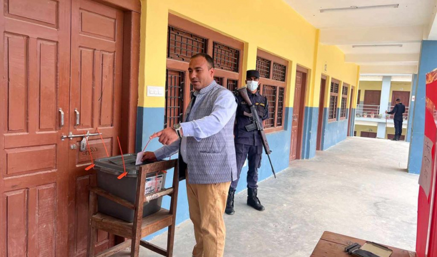 बझाङ प्रदेश (१) मा मतदान हुँदै, १२ सय सुरक्षाकर्मी परिचालन