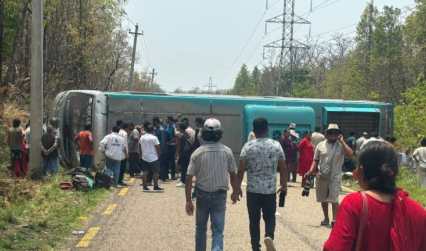 बर्दियामा बस दुर्घटनाः घाइते २१ जनाकाे परिचय खुल्याे (नाम सहित)