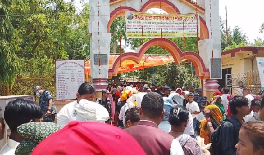 बेहडाबाबा मन्दिरमा गङ्गादशहरा मेला सुरु, हजारौँ नेपाली–भारतीय श्रद्धालुको भिड