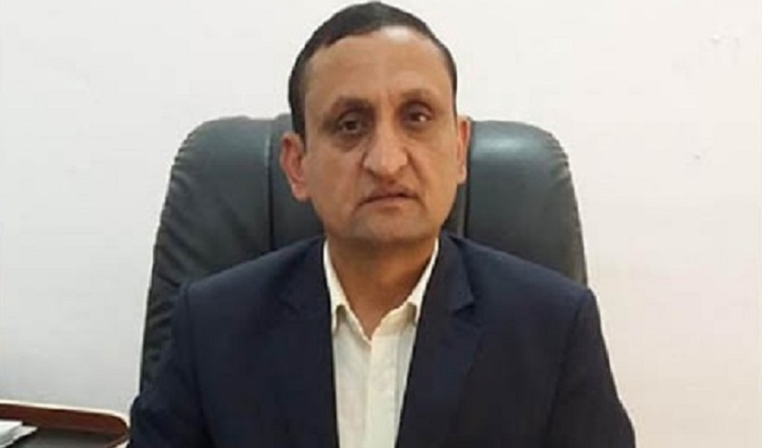 दुई चोटी सुदूरपश्चिमको प्रदेश सचिव बनेका झलकराम भ्रष्टाचार मुद्दामा निलम्बित 