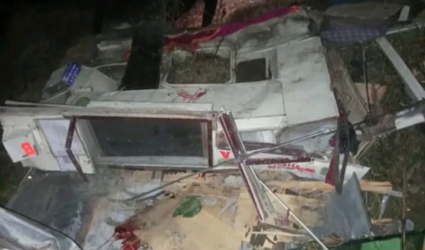 बैतडी बस दुर्घटनामा अपडेट: ८ जनाको घटनास्थलमै मृत्यु, ४५ जना घाइते 