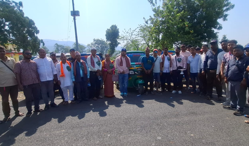 गोदावरीमा ओलानी यातायात प्रा.लिको कार्यालय उद्घाटन 