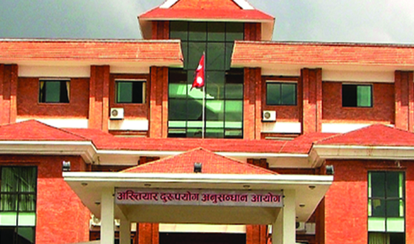 घुस लिएको आरोपमा कैलालीका एक विद्यालय व्यवस्थापन समितिका सदस्यविरुद्ध मुद्दा दायर 