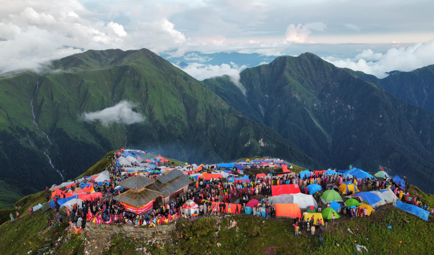 सुदूरपश्चिम प्रदेशः पर्यटकीय क्षेत्र छन्, पर्यटक छैनन्