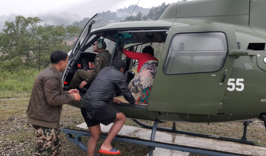 हेलिकप्टरमार्फत सय बढीको उद्धार 