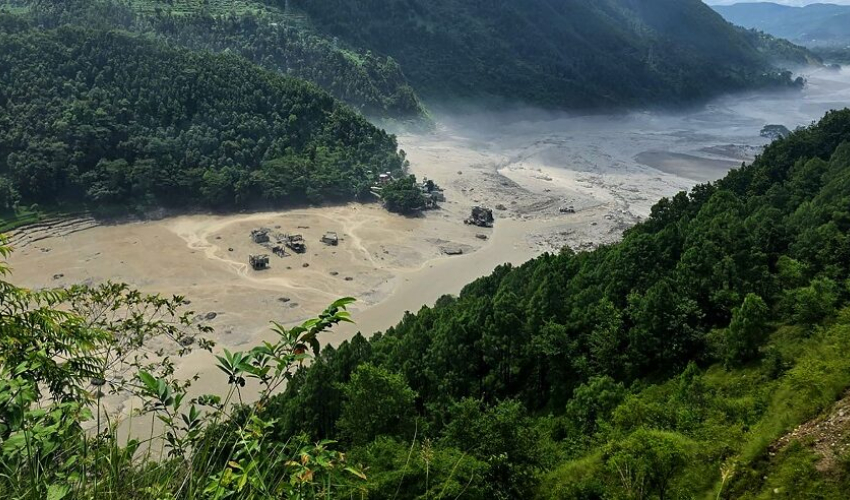 भोटेकोशी बाढीपछि सुदूरपश्चिमका ७१ जना सम्पर्कमा आए, १४३ अझै सम्पर्कविहीन