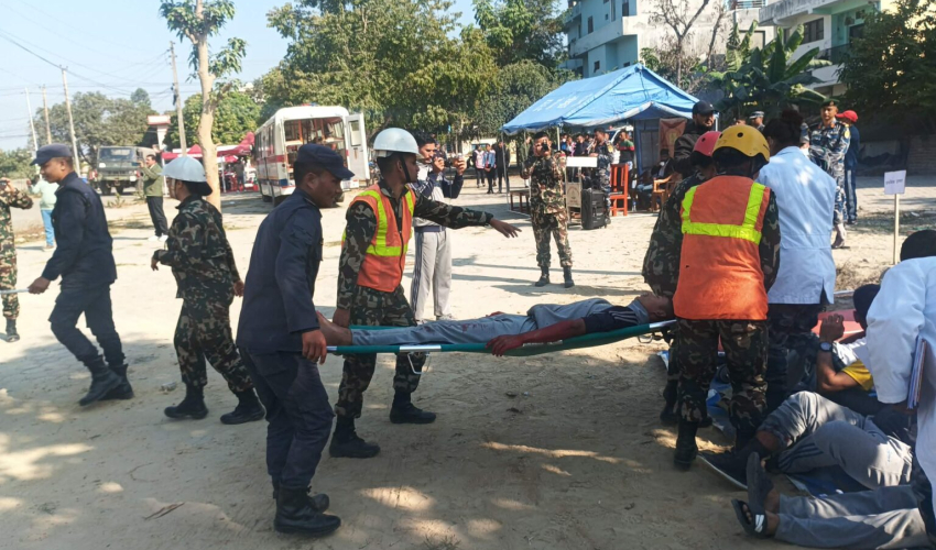 धनगढीमा सडक दुर्घटनासम्बन्धी नमूना उद्धार अभ्यास प्रदर्शन