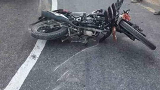 कैलालीमा मोटरसाइकल दुर्घटना