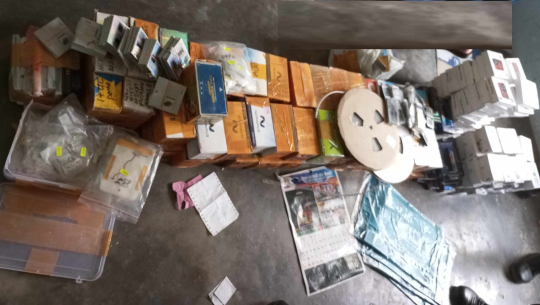 धनगढीमा साढे पाँच लाखका अवैध मोबाइलसहित भारतीय नागरिक पक्राउ
