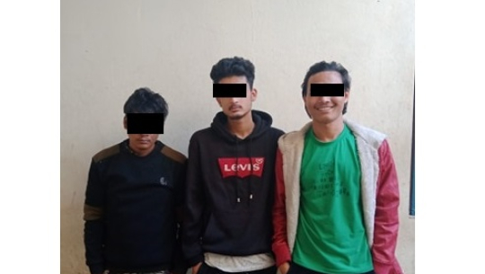 धनगढीमा ब्राउन सुगर सहित ३ जना पक्राउ