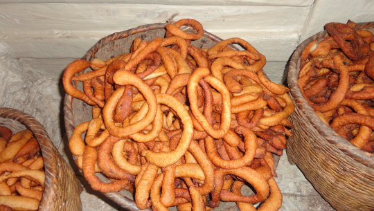  सुदूरपश्चिममा सुरु भयो भिटौला पर्व, दाजुभाइले दिदीबहिनीलाई भेट्ने परम्परा