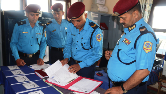 डडेल्धुरा पुगेर डिआइजीले भने, ‘कसैसँग साँठगाँठ र मिलेमतो गर्ने छुट छैन’