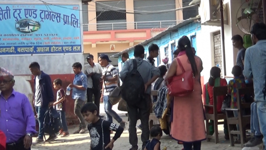 People return to India as Dashain comes to an end