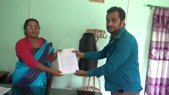 कैलालीमा जुनसुकै हालतमा पनि पशु अस्पताल राख्न माग (भिडियो सहित)