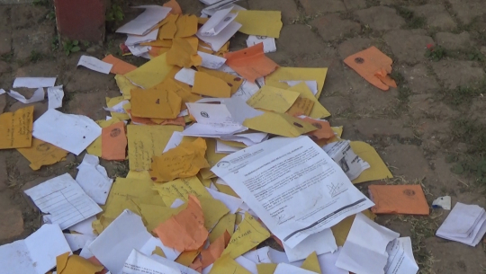 Contractors clash in regards with the lumber tender