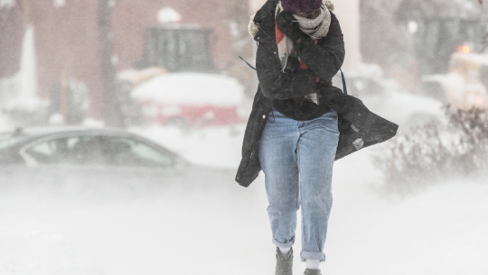 वर्षा भएसँगै डोटीमा चिसो बढ्यो