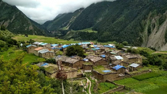 छाङरु र तिंकरमा सरकारबाट खाद्यान्न पुर्‍याइँदै