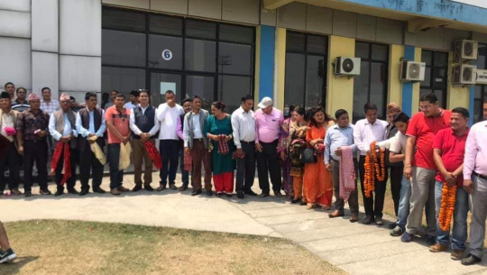 धनगढी विमानस्थलमा रुन मन लाग्यो