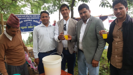 जोगेनी जाँतमा साझा पार्टीद्वारा सर्वत वितरण
