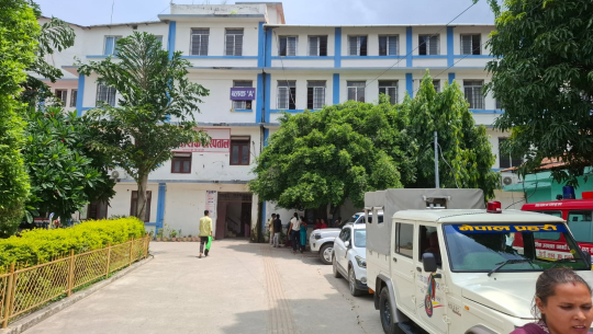 सुदूरपश्चिमका अस्पतालमा दोस्रो दिन पनि आकस्मिकबाहेक सबै सेवा बन्द