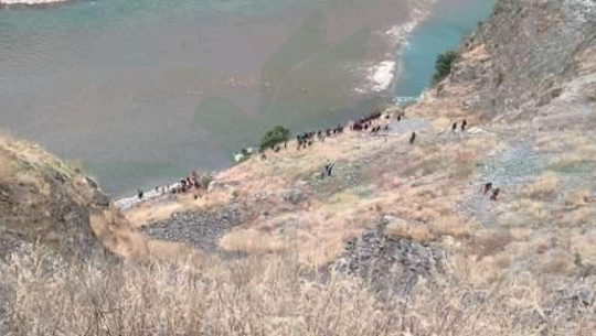 तस्विरमा बाजुरा जीप दुर्घटना