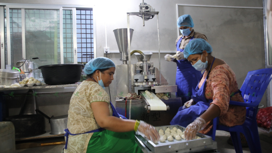 श्रीमान भूमिगत हुँदा आत्महत्या गर्न खोजेकी महिलाको धनगढीमा मःम उद्योग