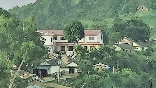 डोटीमा खरको छानामुक्त गाउँपालिका अभियान