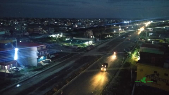 राति काल बन्ने धनगढी-अत्तरिया ६ लेनमा छैनन् सडक बत्ती