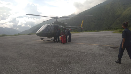 बाजुराबाट हेलिकोप्टर मार्फर सुत्केरीको उद्धार