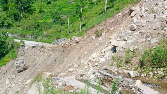 एक महिनादेखि साँफे–मार्तडी सडकखण्ड अवरुद्ध