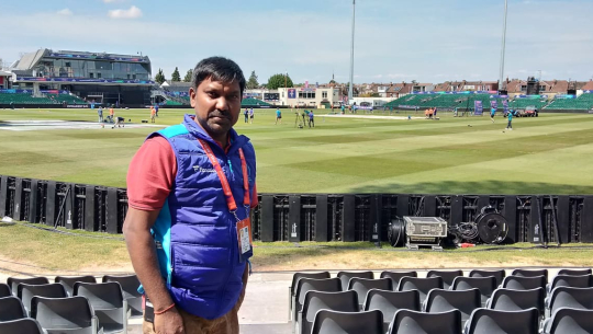 सुदूरका हर्कबहादर, जसले देखाउँदैछन् विश्वलाई 'आइपिएल'