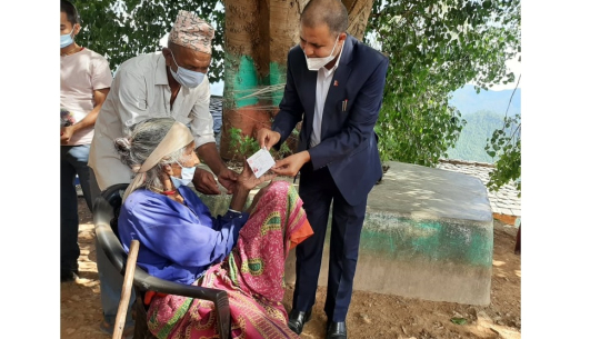 १०१ वर्षमा नागरिकता पाइन बैतडीकी कमलाले