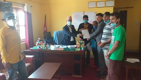 शैक्षिक संस्थाको पठनपाठन सञ्चालन गर्न डडेल्धुराका विद्यार्थी संगठनको माग