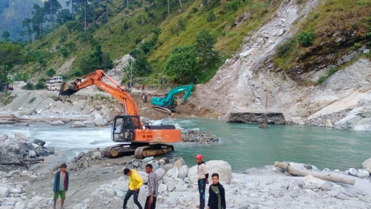 बाजुराको जडाङ्गमा माघभित्र बेलिब्रिज बन्ने