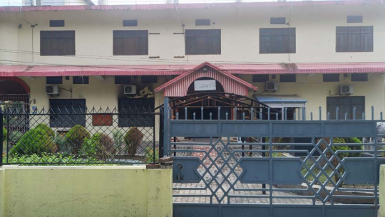 सुदूरपश्चिम प्रदेश सभा सञ्चालनका लागि मर्मत गरिँदै भवन