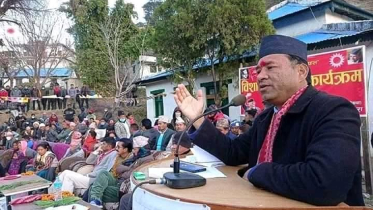 अछाम पुगेर नेकपा सुदूरपश्चिमका अध्यक्ष थापाले भने– भीम रावलसँग राजनीतिक संस्कार छैन