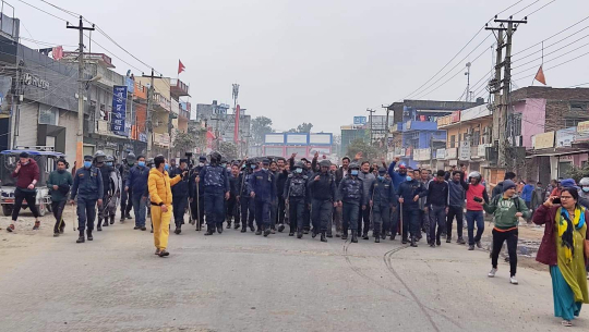 Demonstration in Dhangadhi held by CPN (Maoist) mobs close market and roads