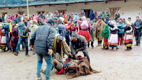 नेपालमै लाग्छ यस्तो अश्लील मेला, जहाँ २४ घण्टासम्म यौनका बारेमा बोल्न पाइन्छ