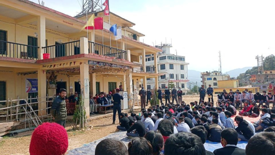 डडेल्धुरामा ‘प्रहरी विद्यालय सम्पर्क कार्यक्रम’