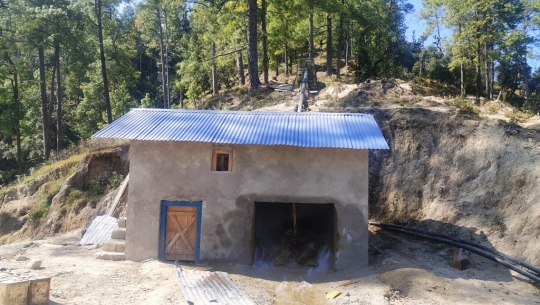 डडेल्धुराको चिरकिट्टे डाँडामा पानी घट्ट