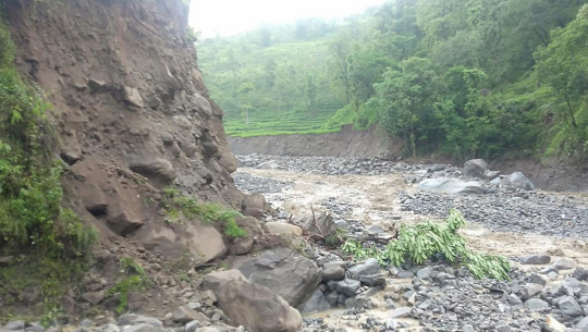 बैतडीका ३० बस्ती पहिरोको उच्च जोखिममा