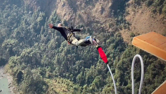 बञ्जीजम्पको औपाचरिक सुरुवात
