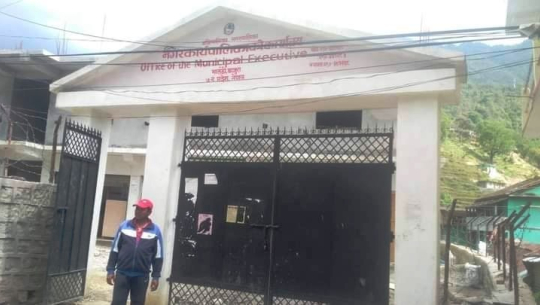 बाजुरा पुगेका प्रमुख प्रशासकिय अधिकृत काेइरालाको आएकै दिन सरुवा