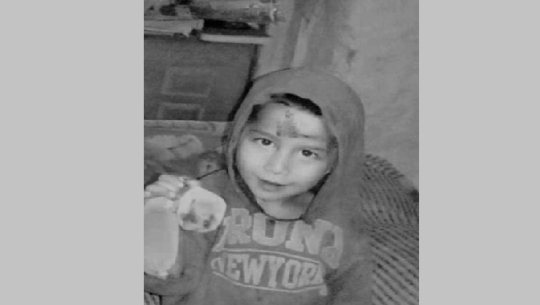 बाजुरामा विद्यालयको पर्खाल भत्किदा एक बालकको मृत्यु