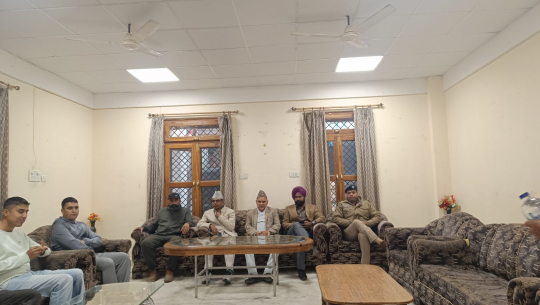 नेपाल र भारतका जिल्ला अधिकारीबिच छलफल